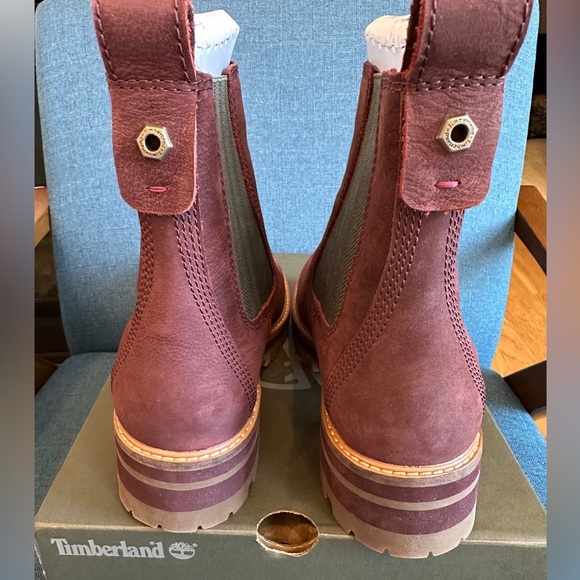 Timberland Women Courmayeur Valley Burgundy Nubuck Burgundy Chelsea Boots sz 10 - Picture 2 of 5